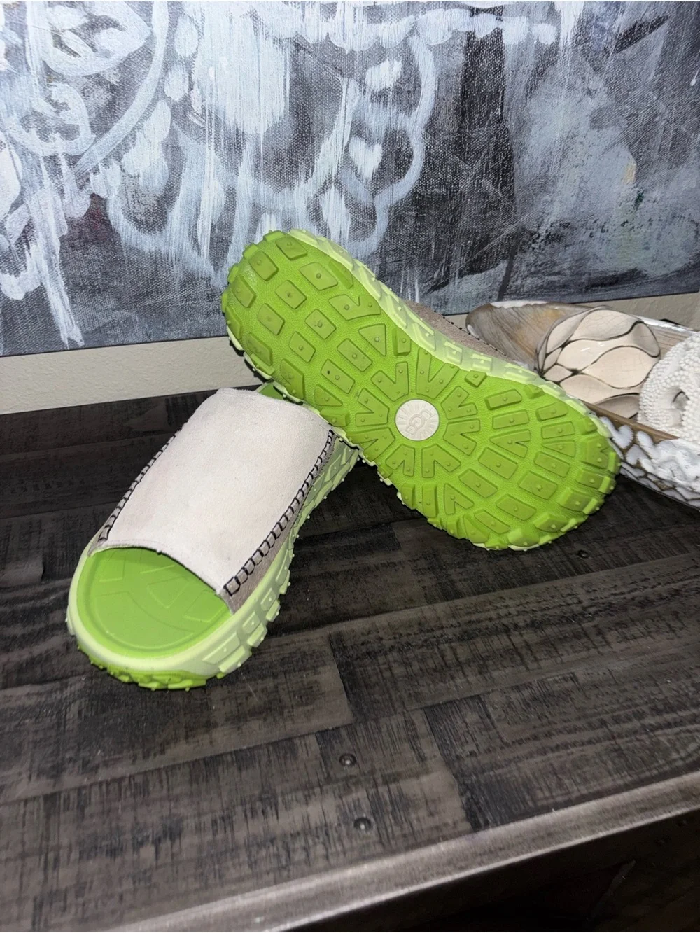 UGG Venture Daze Slide sandals Men's 10  /Wonens 11